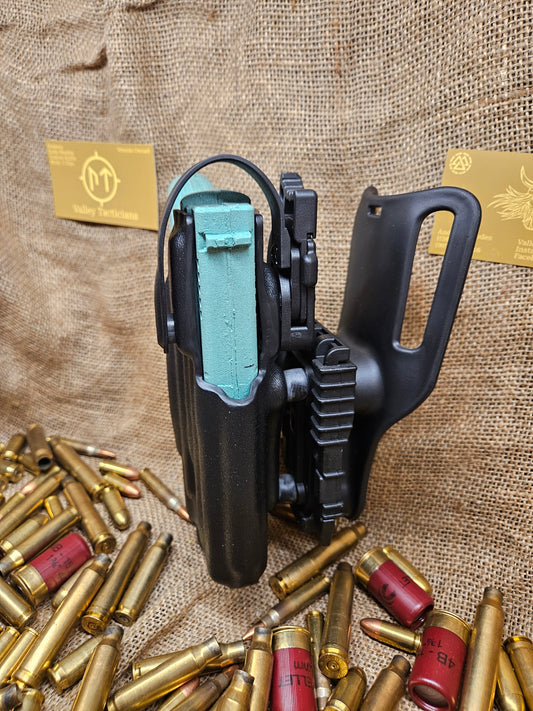 Outside the waistband Beretta