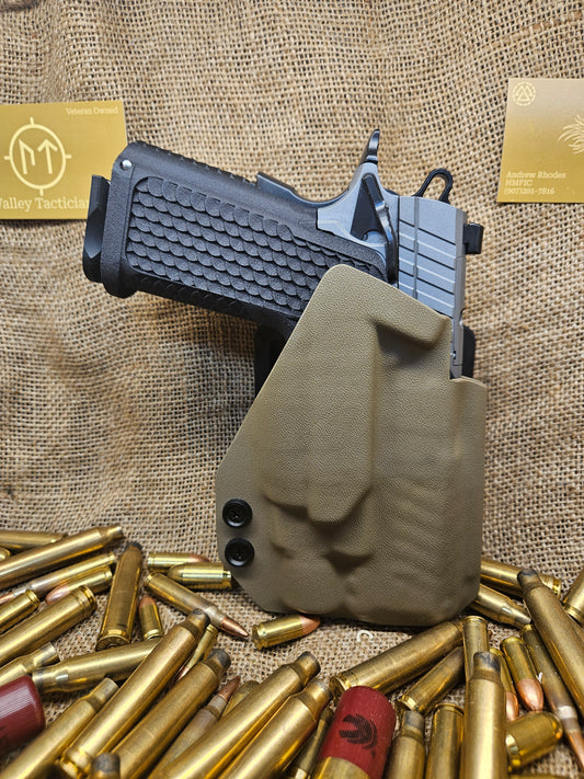 Outside the waistband Live Free Armory