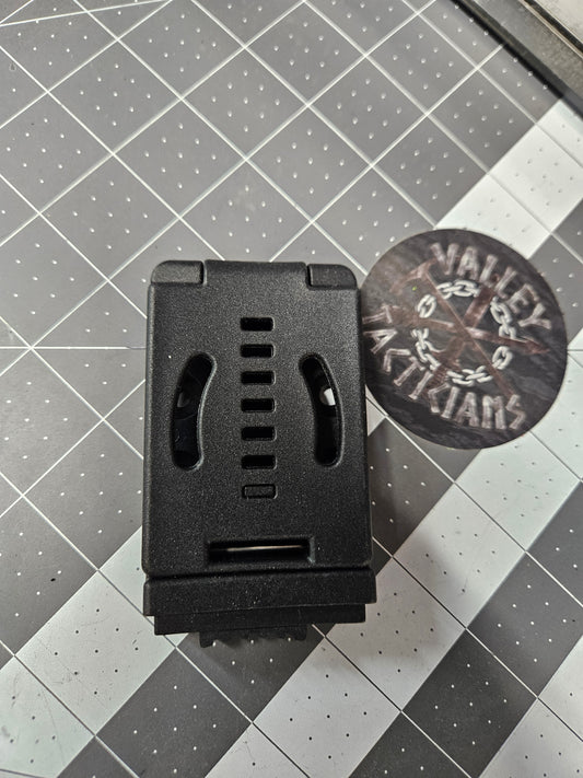 DCL Adjustable Belt Loop