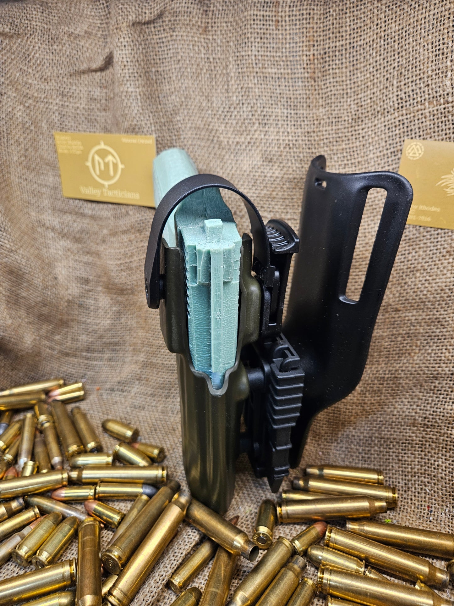 Outside the waistband CZ