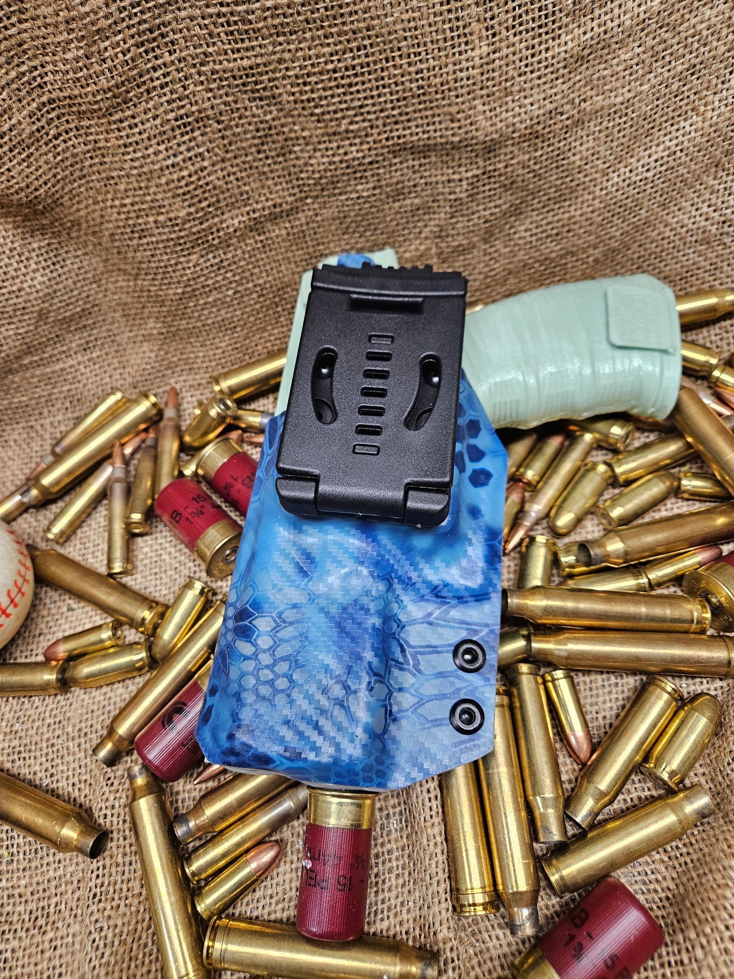 Outside the waistband Beretta