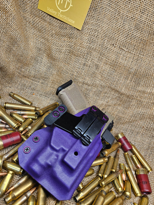 INSIDE THE WAISTBAND RANDOM MODELS