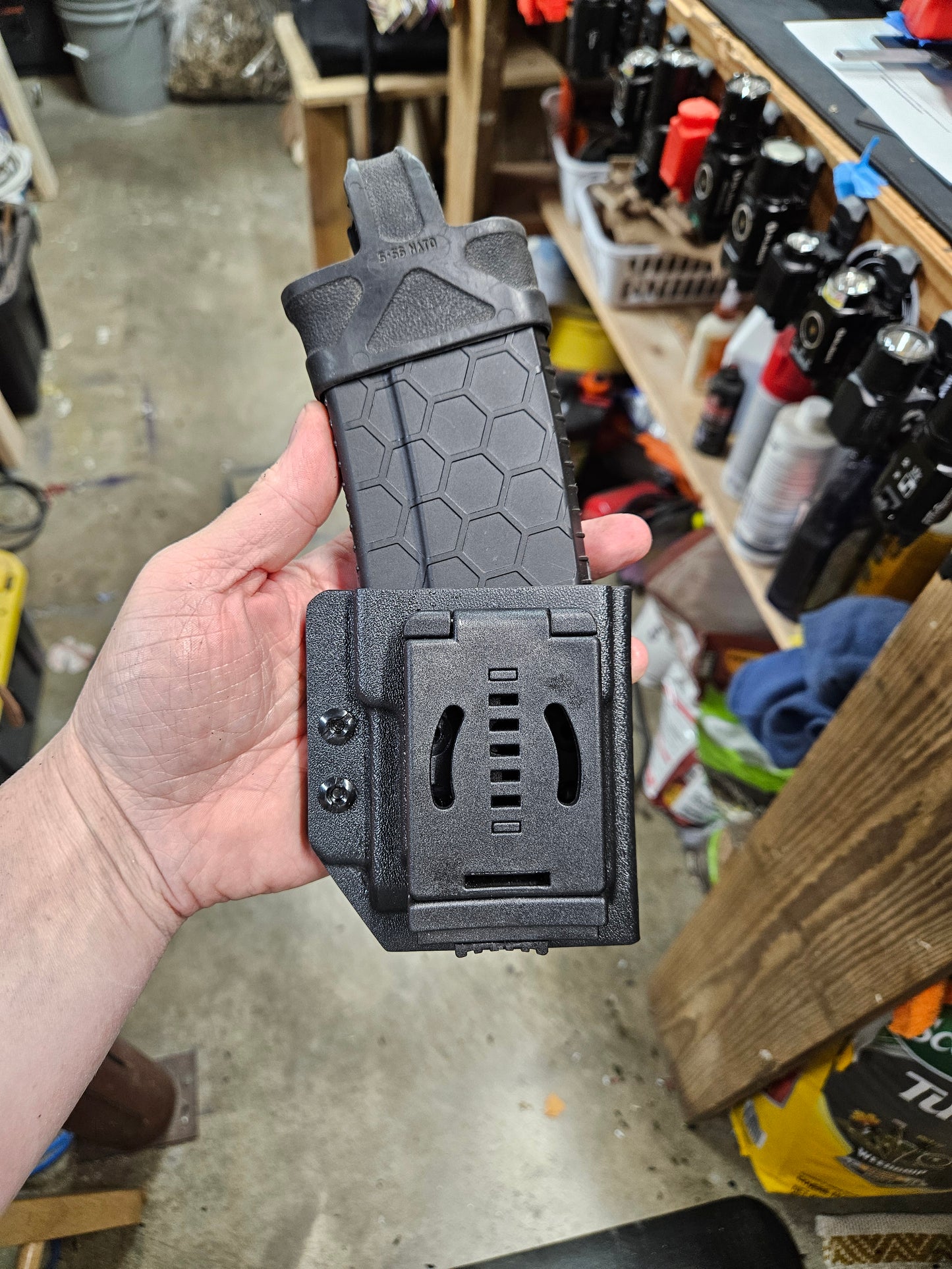 SINGLE MAGAZINE HOLDER